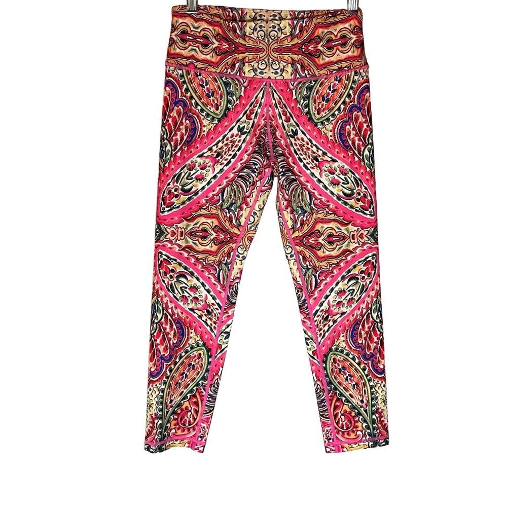 Nanette Lepore play pink paisley vibrant bright workout Capri pants size XS gym